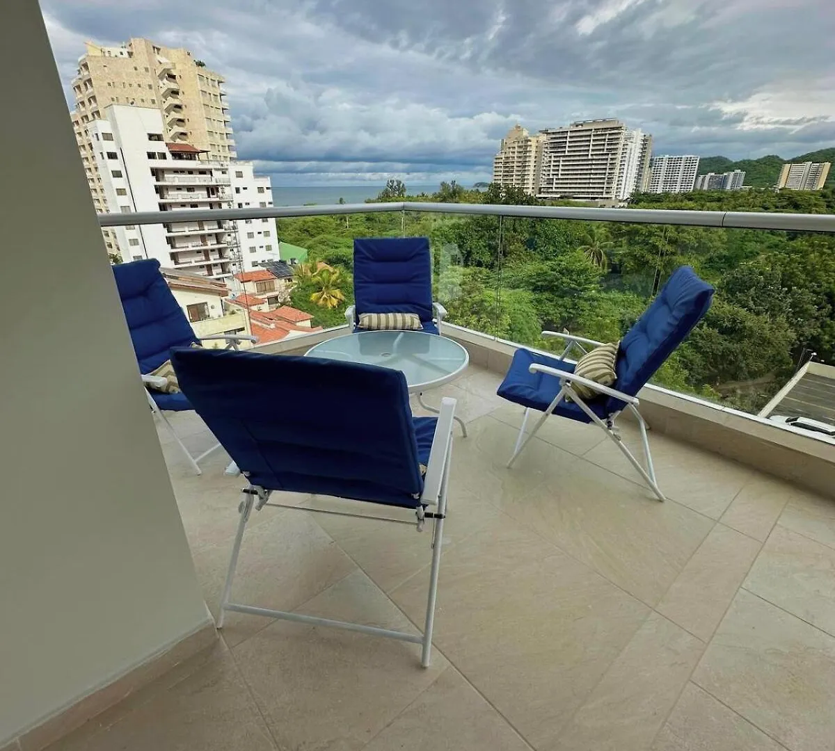 アパート Acogedor Apartamento En Bello Horizonte サンタ・マルタ